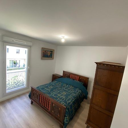 Joli Appartement F2 Bobigny Metro Proche Paris Eksteriør billede